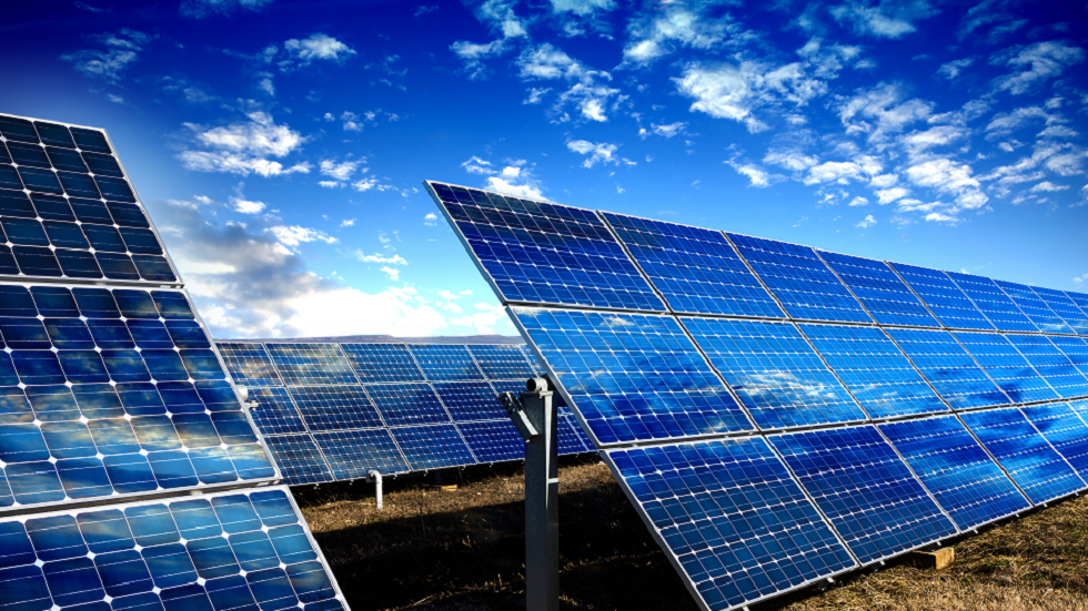 خلايا الطاقة الشمسية لتوليد الكهرباء