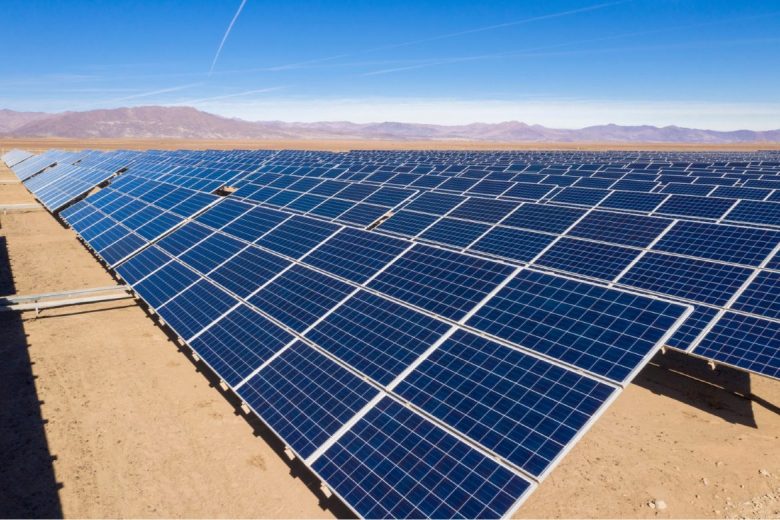 محطات توليد كهرباء بالطاقة الشمسية