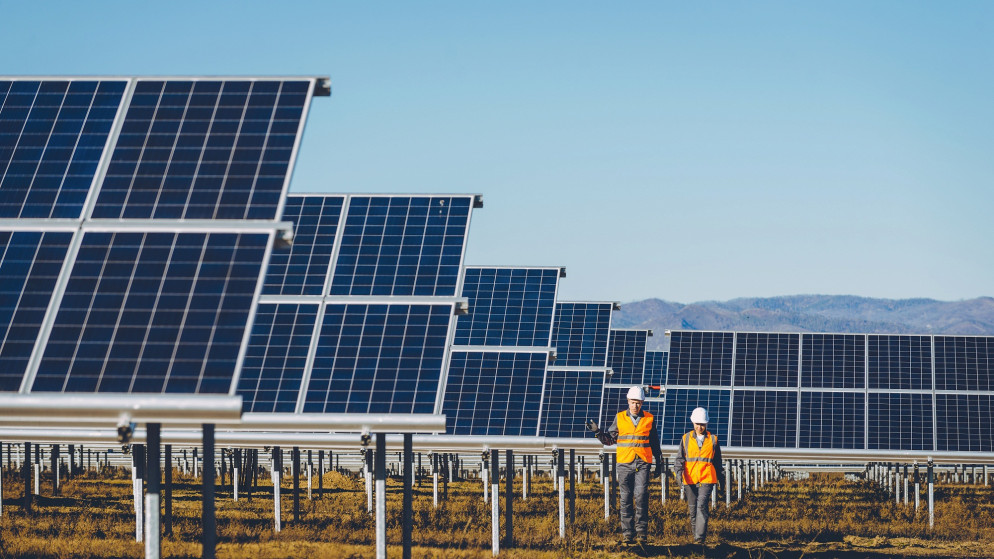 محطات توليد كهرباء من الطاقة الشمسية